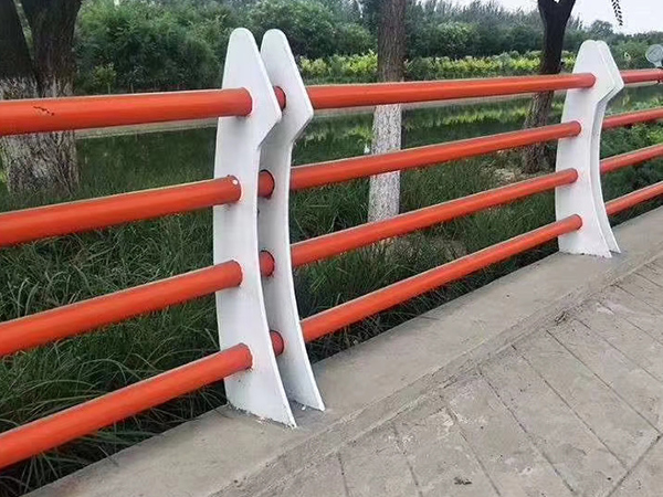 橋梁護欄